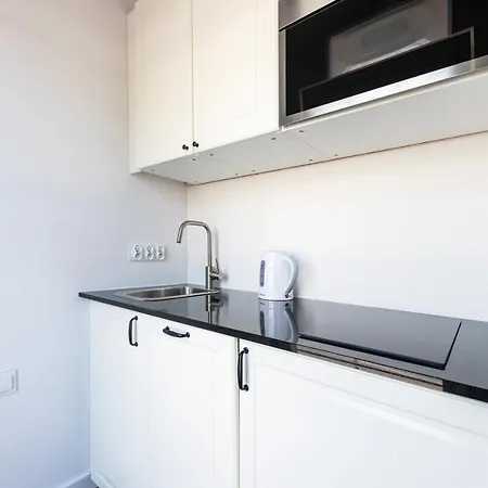 Baltic Breeze Victus By Renters *