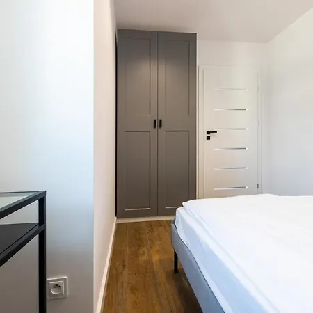 Baltic Breeze Victus By Renters