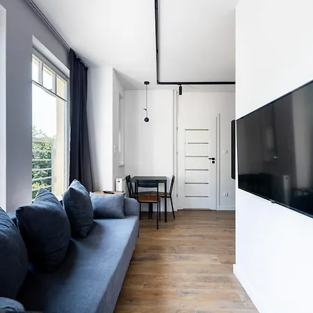 Yellow House By Victus סופוט