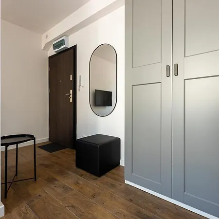 Yellow House By Victus סופוט