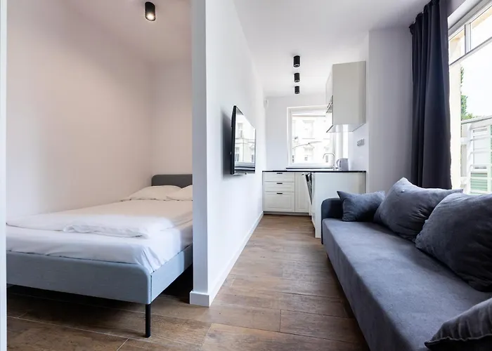 Yellow House By Victus 索波特